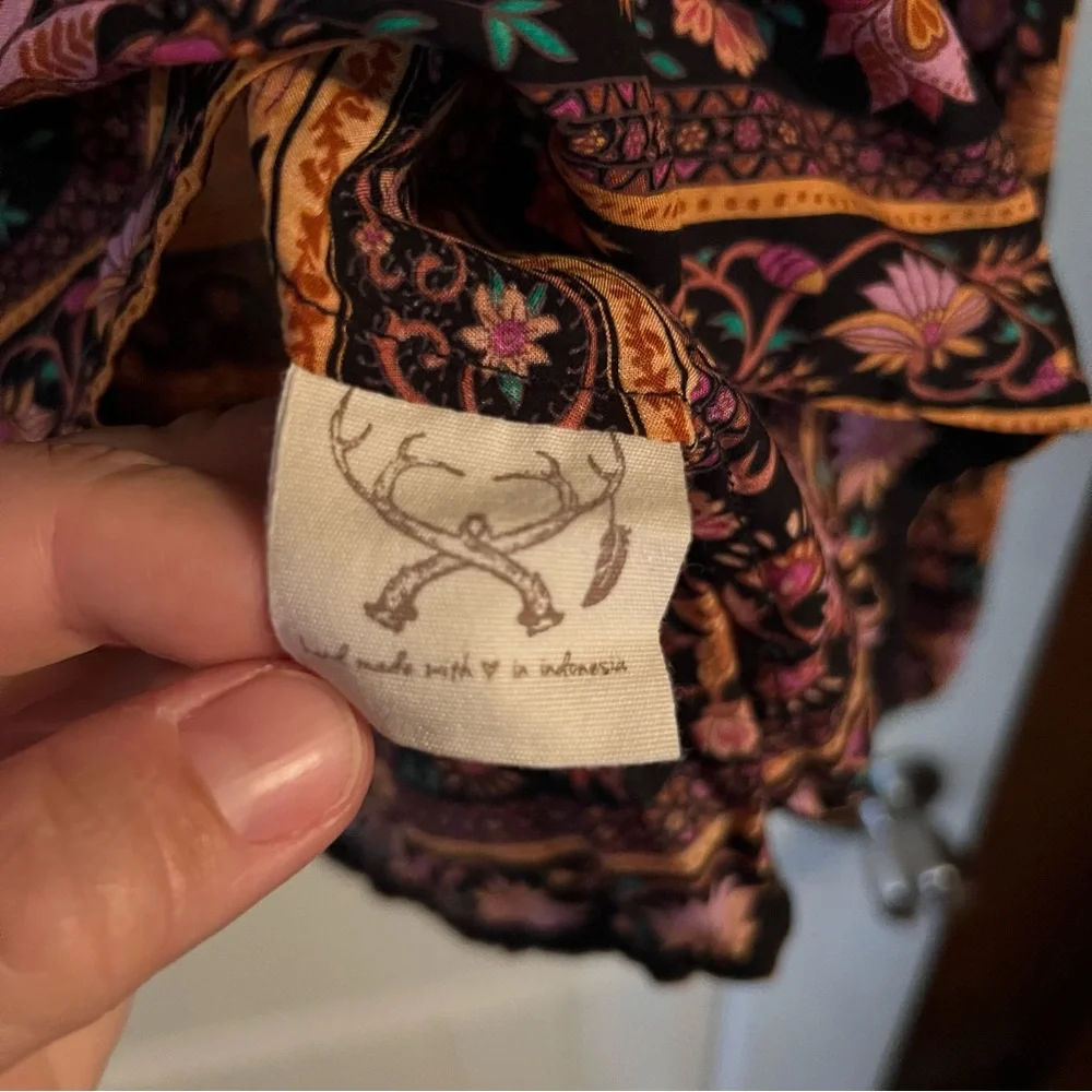 Spell Folktown Blouse - Picture 11 of 14